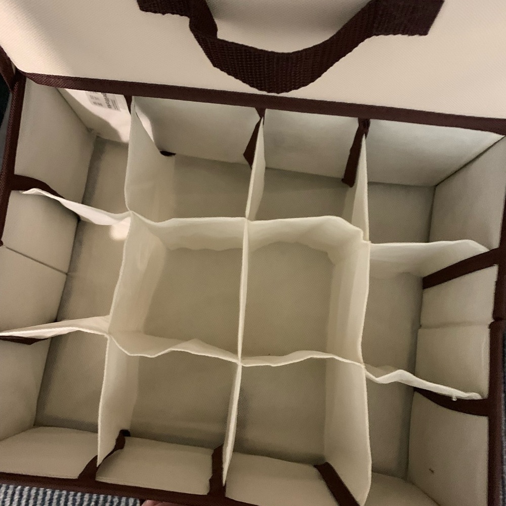 Closet extra storage - Picture 2 of 3